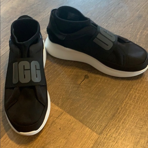 UGG Shoes - UGG treadlite logo sneakers